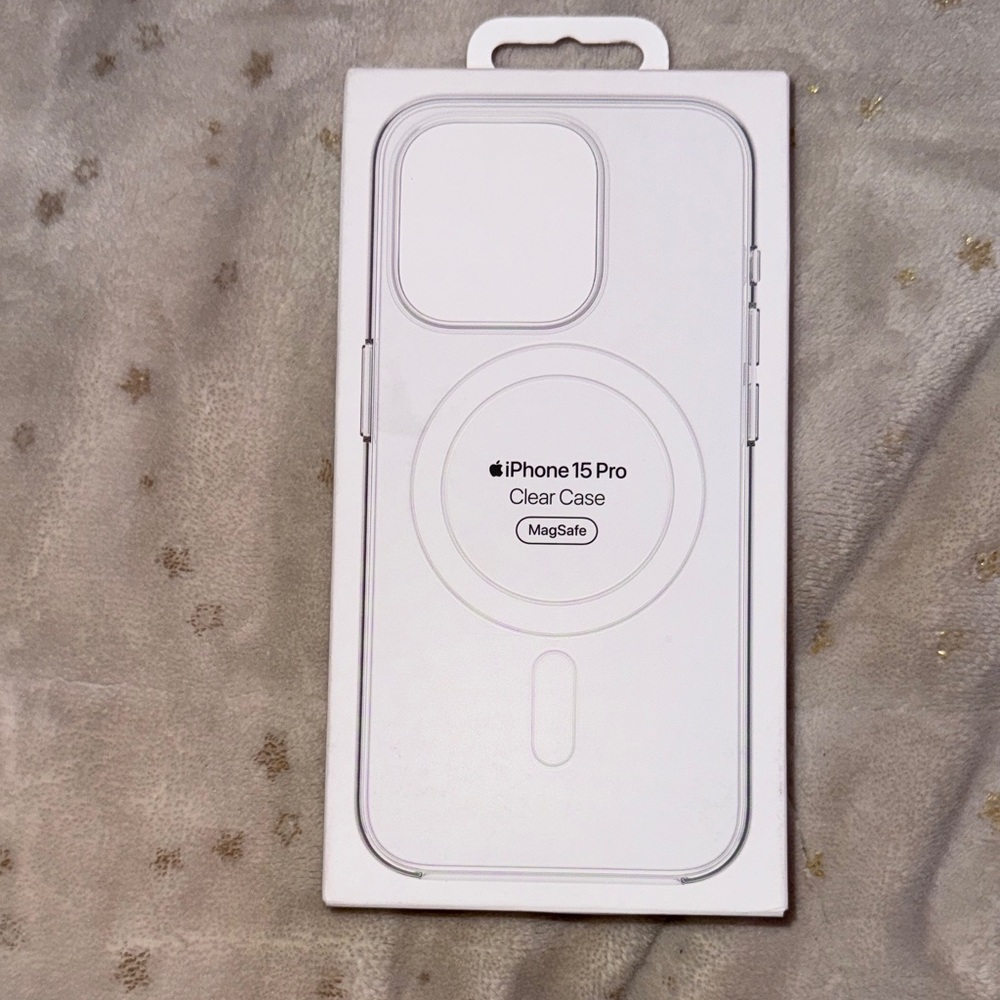 Apple iPhone 15 Pro MagSafe Clear Case - Silver